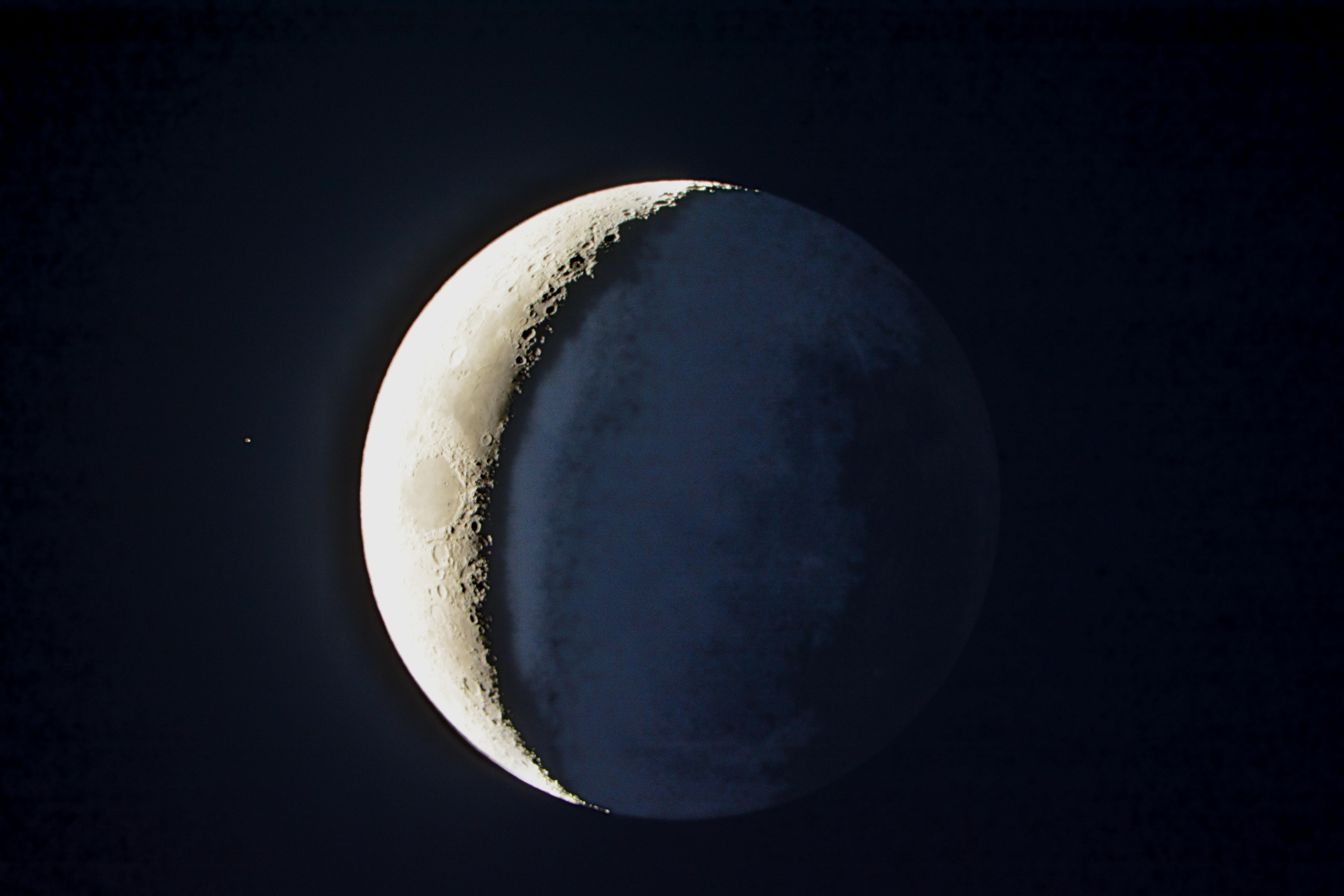 Permalien vers:Lune cendrée 6 Janvier 2022